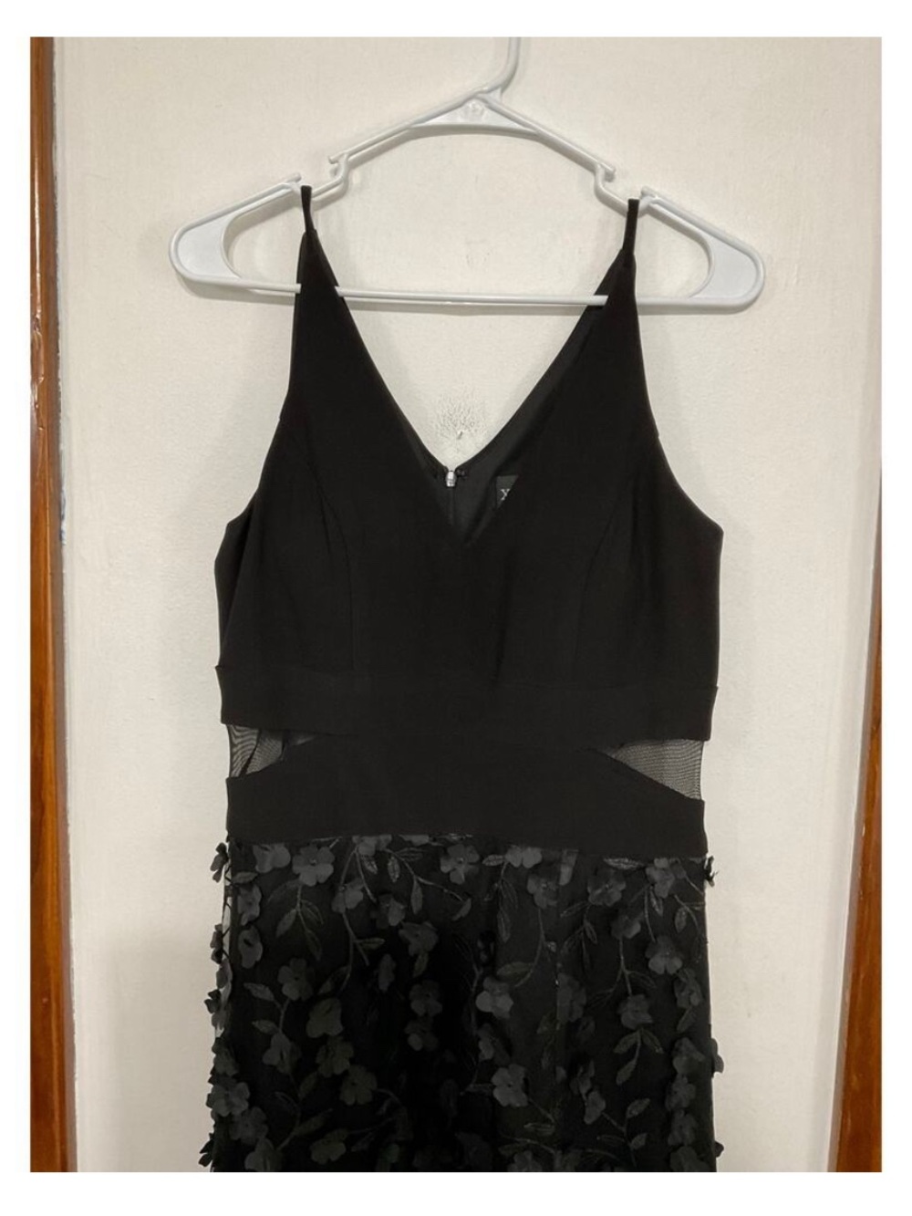 XSCAPE Sleeveless Floral Textured Maxi Gown Sz 12 Petite V-Neck Mesh Side Slit - Picture 4 of 7
